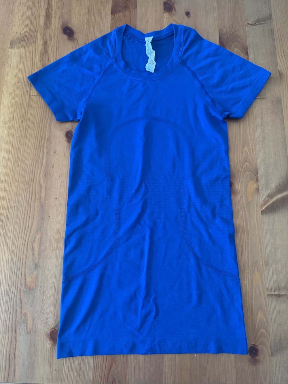 Lululemon Swiftly Tech Short-Sleeve Shirt 2.0 Hip Length - Royal Blue